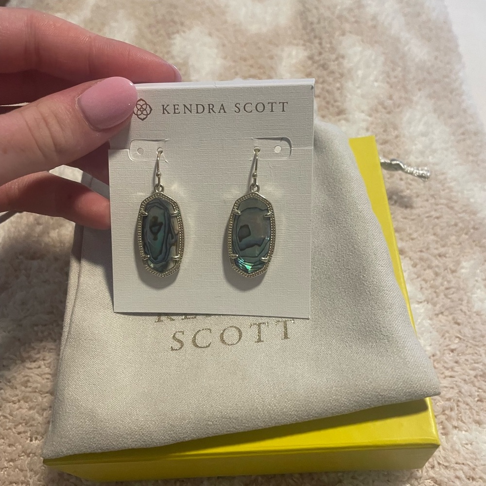 Kendra Scott Elle Gold Drop Earrings